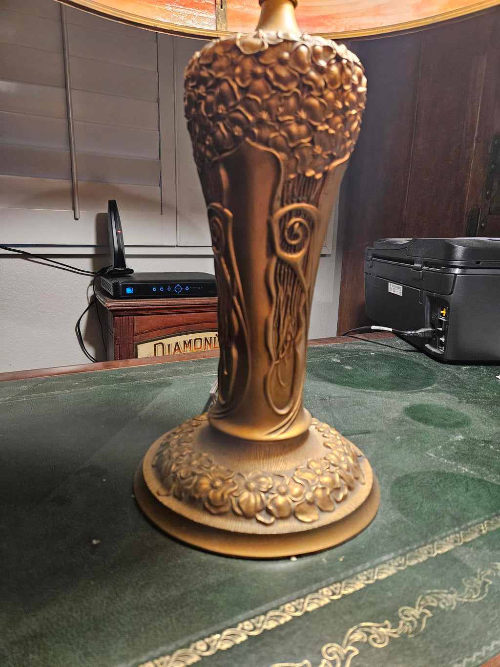 1910s Charles Parker Art Nouveau Slag Glass Table Lamp antique