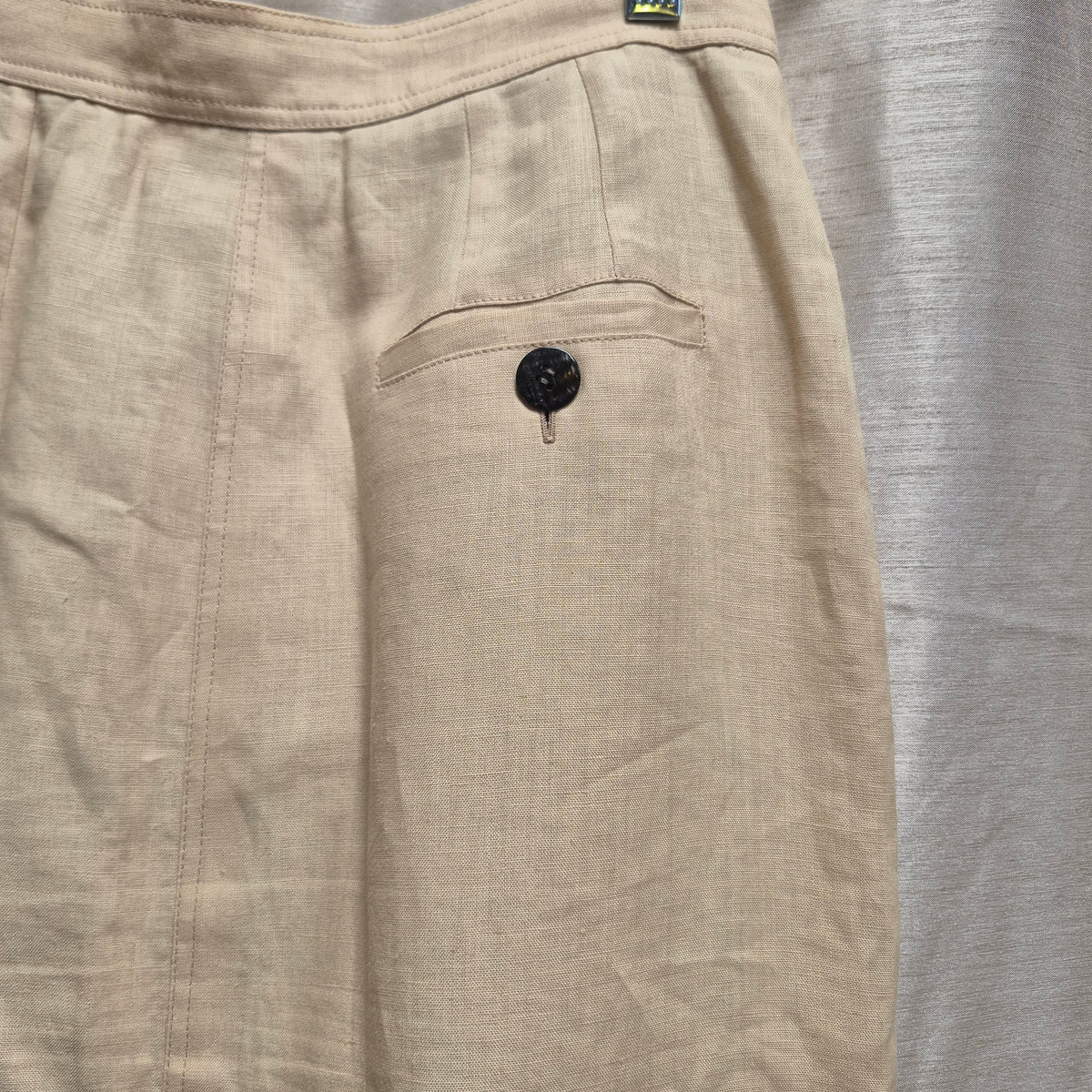 1970s Gucci Vintage 100% Linen Skirt