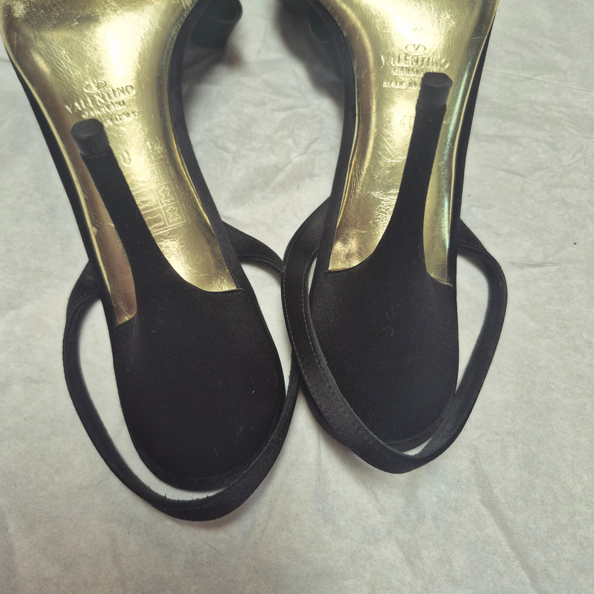 Valentino Garavani Black Satin Bow Slingback Sandals – Size 40