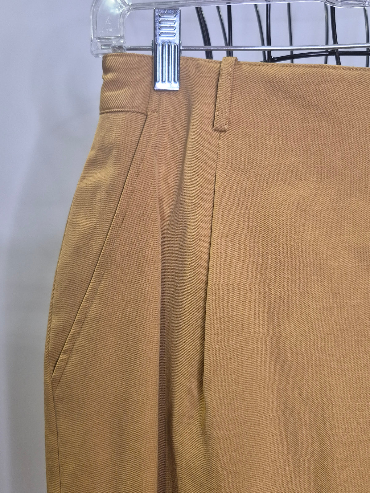 1980s Liz Claiborne Knee-Length Mini Skirt with Pockets