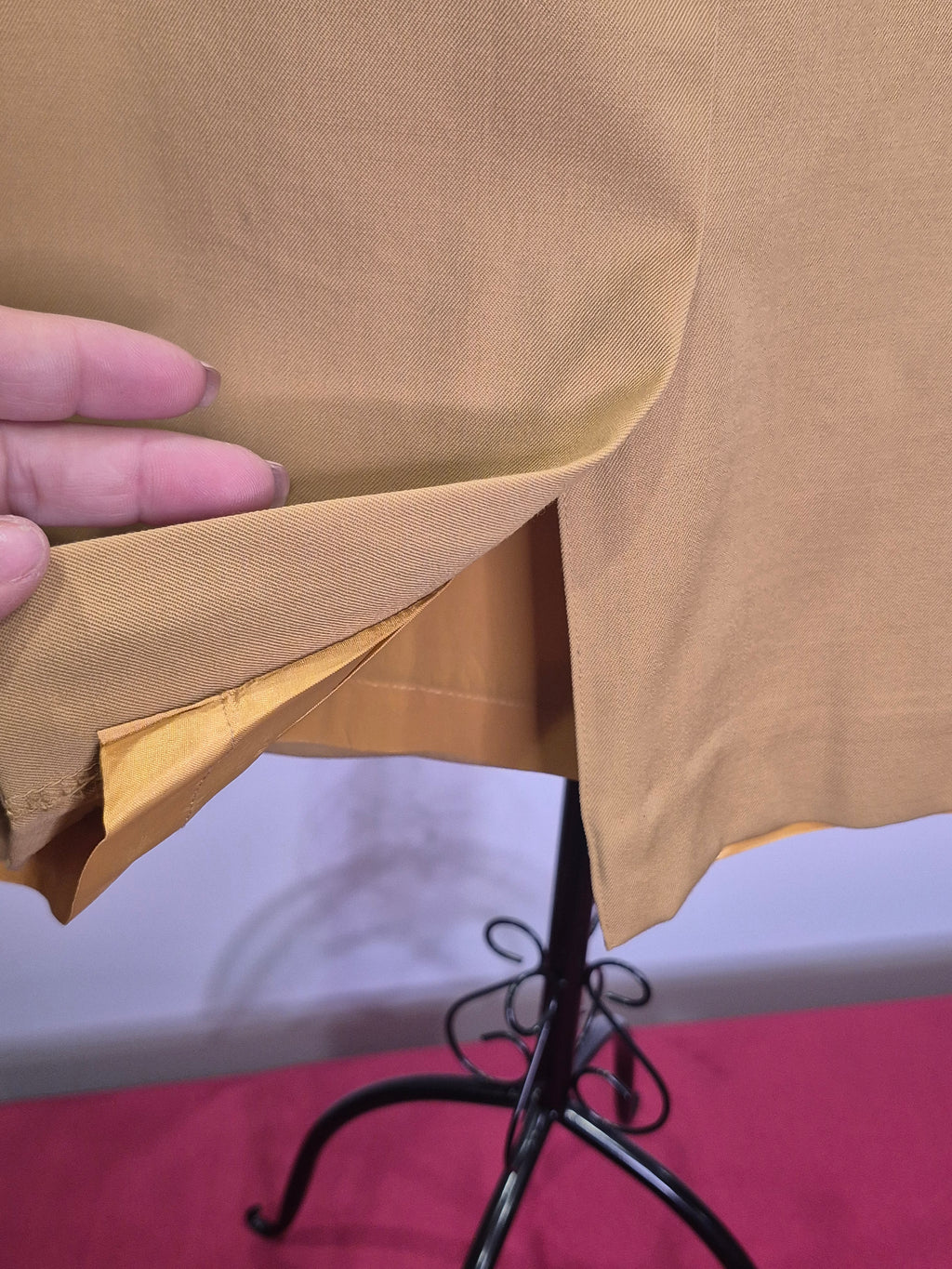 1980s Liz Claiborne Knee-Length Mini Skirt with Pockets