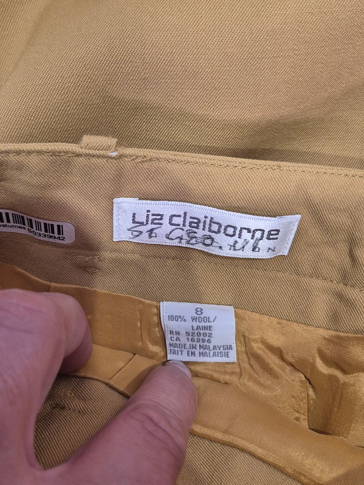 1980s Liz Claiborne Knee-Length Mini Skirt with Pockets