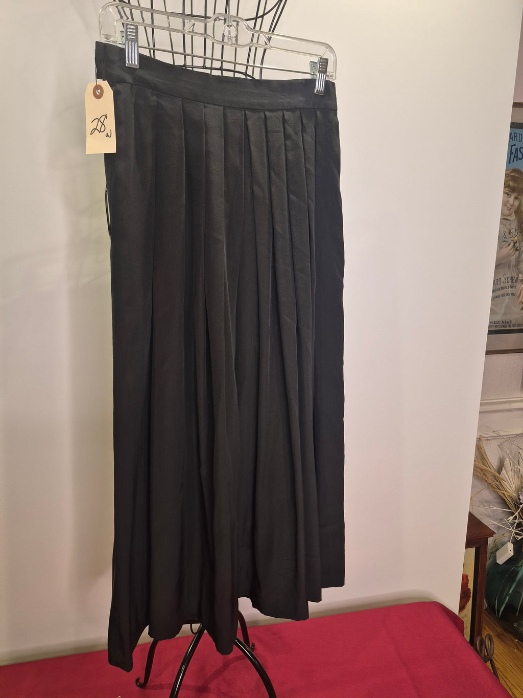 1990s Jaeger 100% silk Pleated Skirt 28in waist Size 6