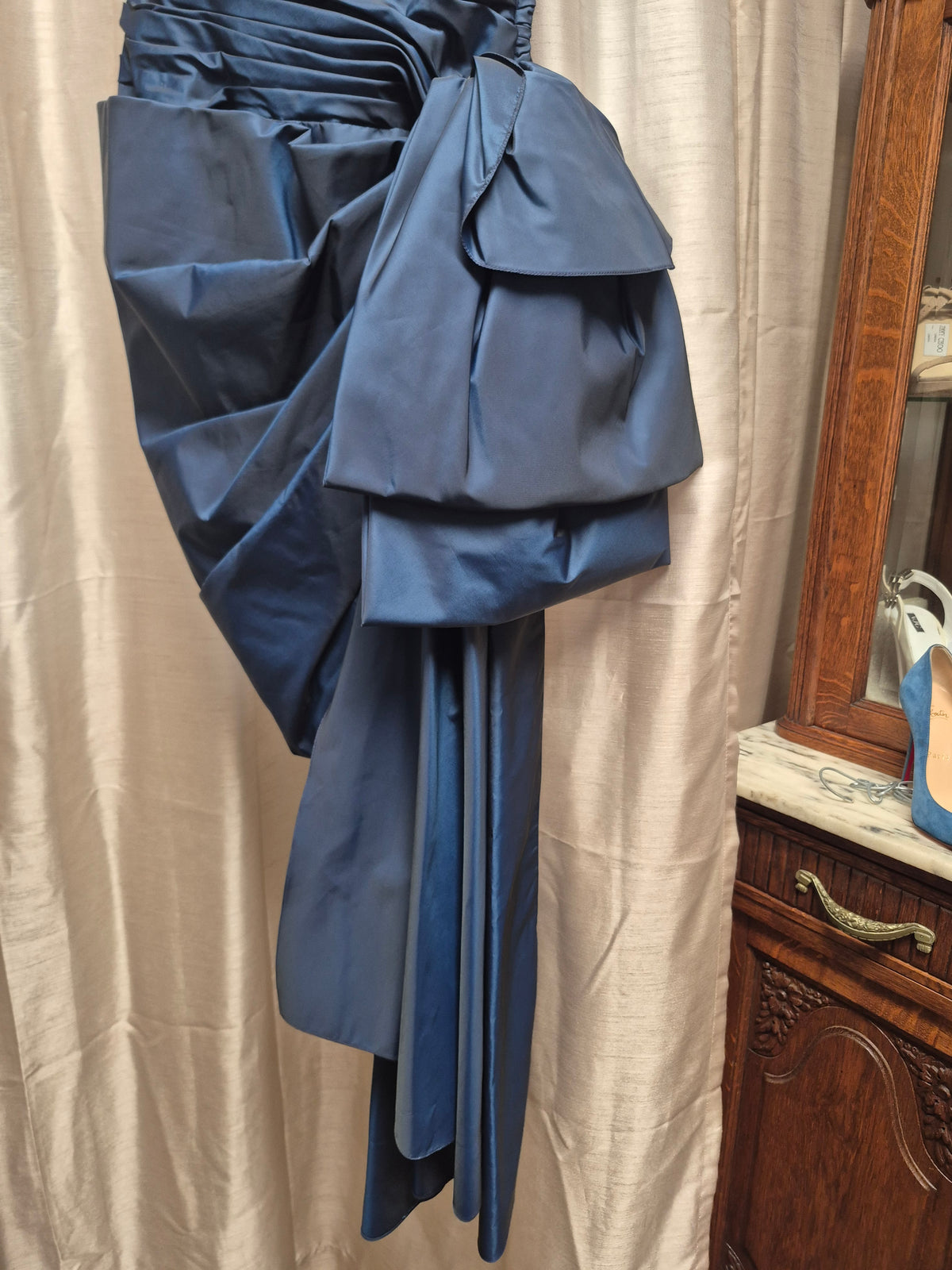 1980s Victor Costa Navy Blue Ruched Taffeta Cocktail Dress with Dramatic Bow