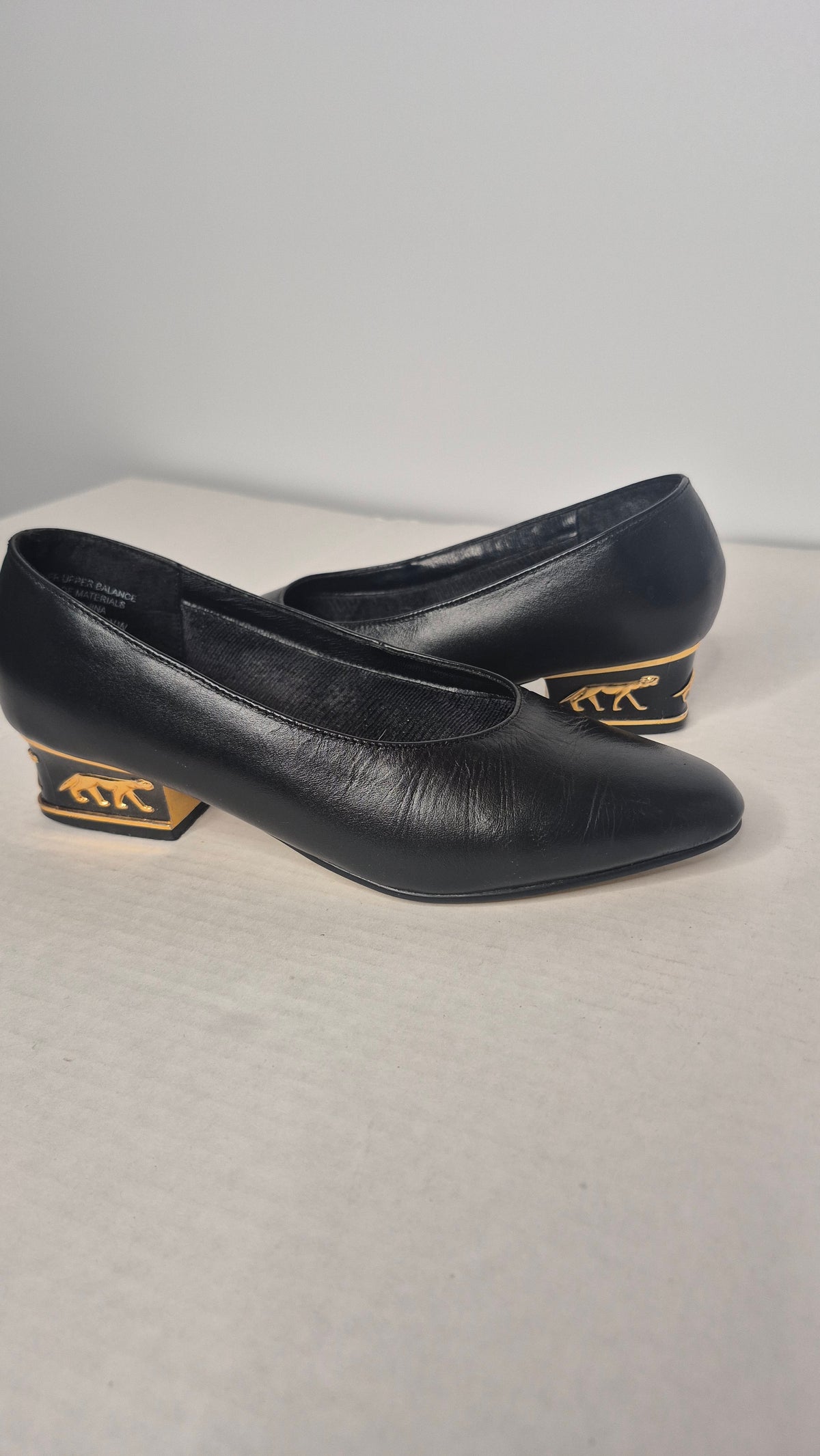 1990s Classique Black Sculpted Gold Panther Low Block Heel Pumps Size 6 WW Wide
