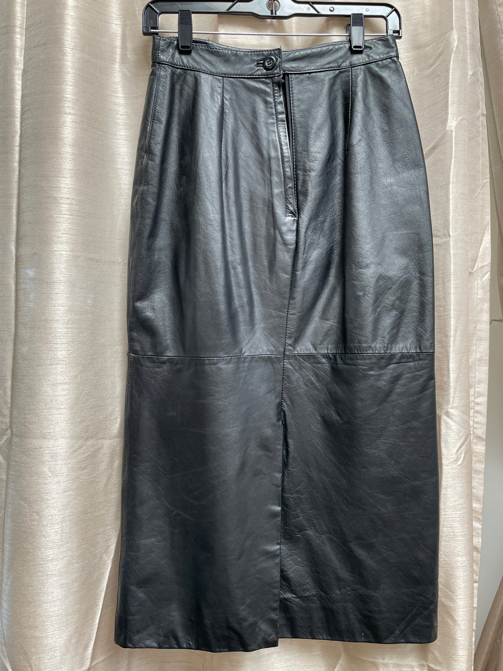 1990s Genuine Leather Pencil Skirt - Size 8 Black mid calf