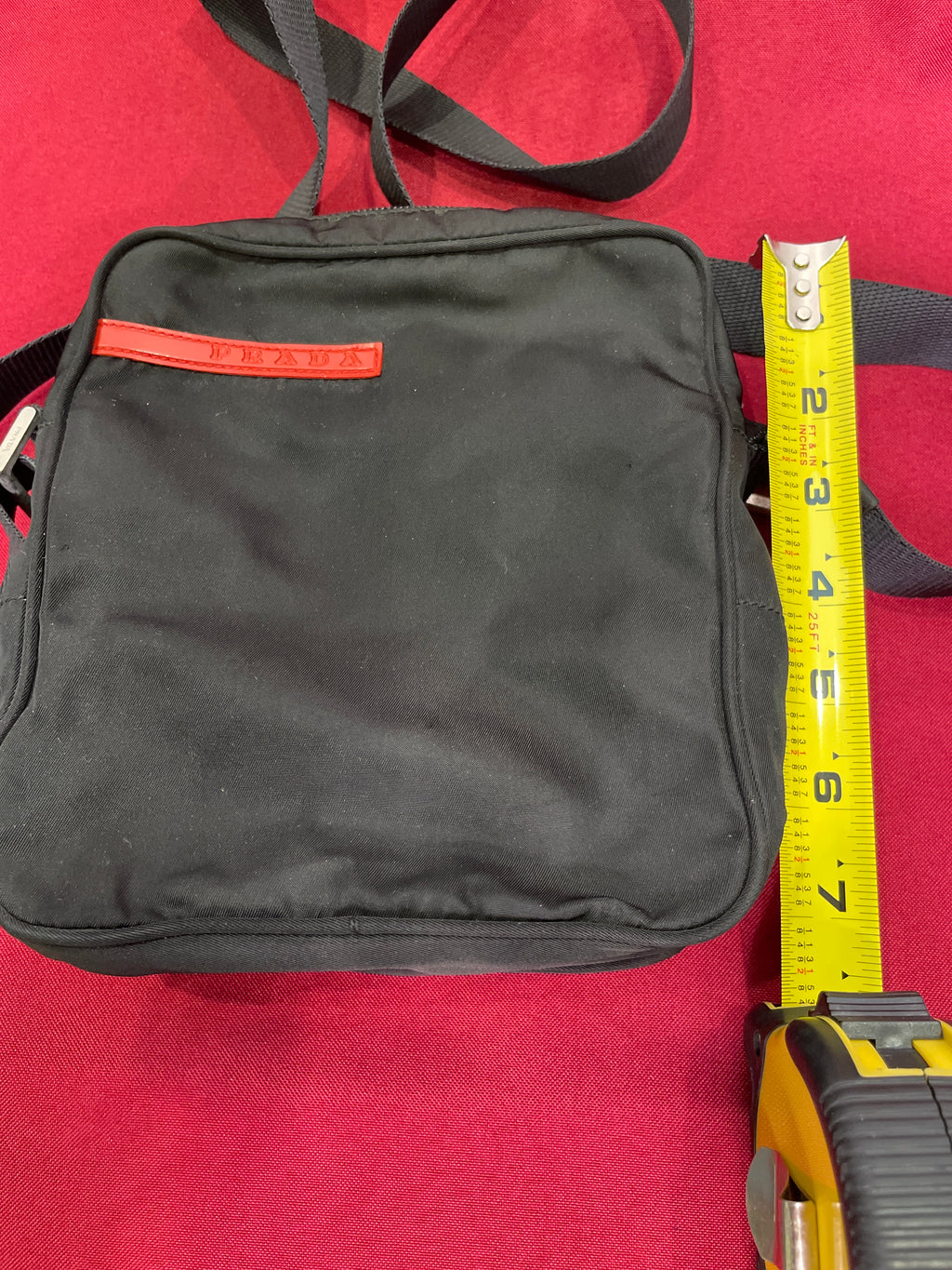 1990s Prada Sport Messenger Bag — Authenticated - 7x7 Black Nylon Red Tab