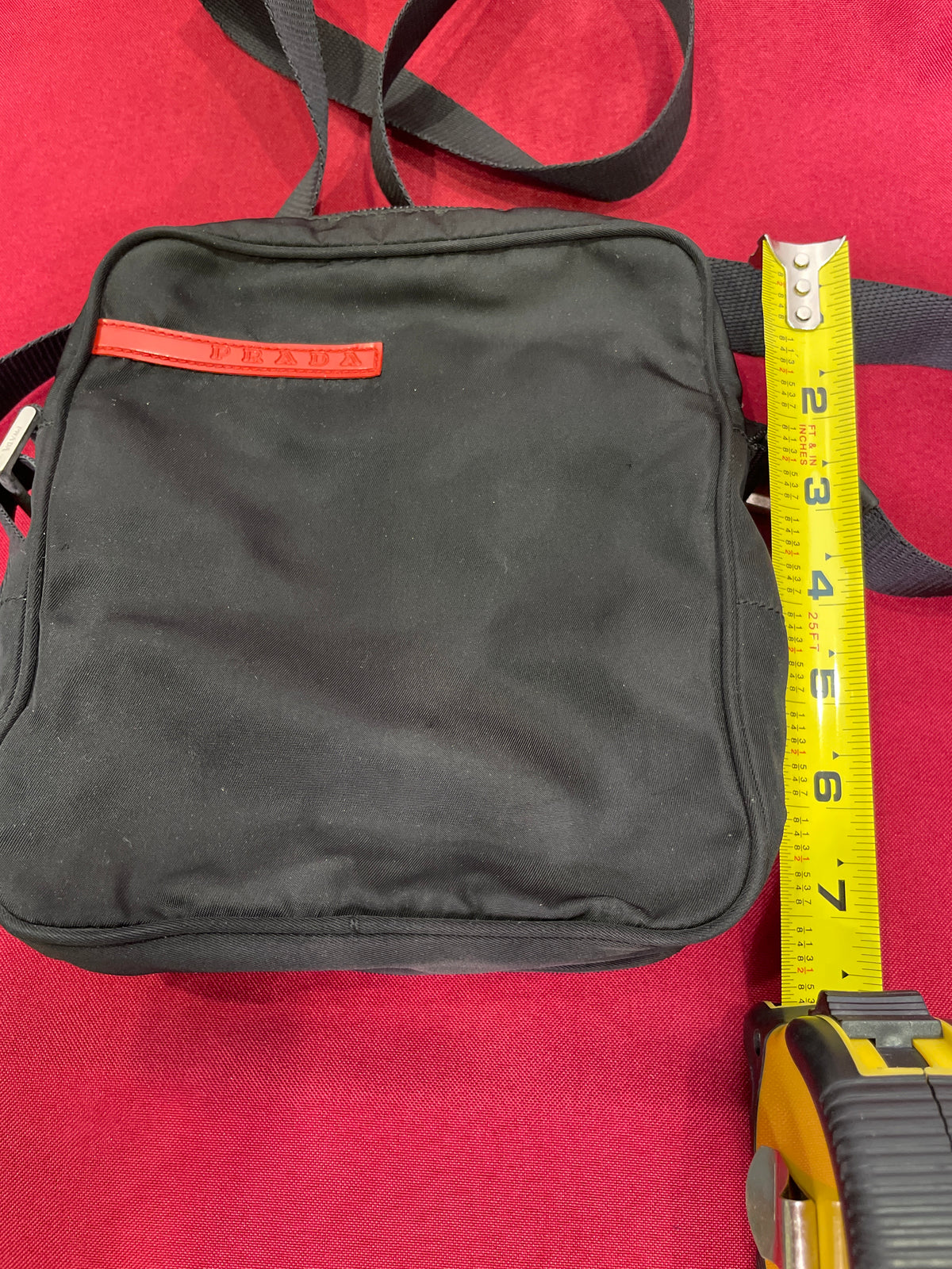 1990s Prada Sport Messenger Bag — Authenticated - 7x7 Black Nylon Red Tab