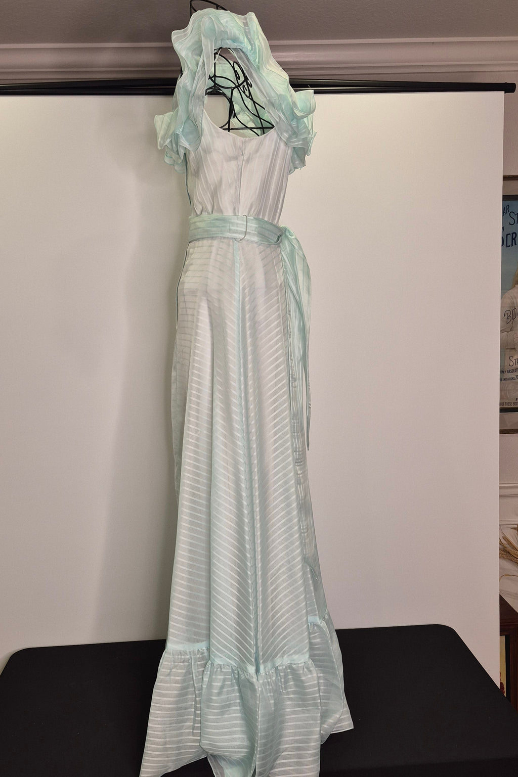 1970s Roberta California off-the-shoulder Prairie Dress Prom Gown